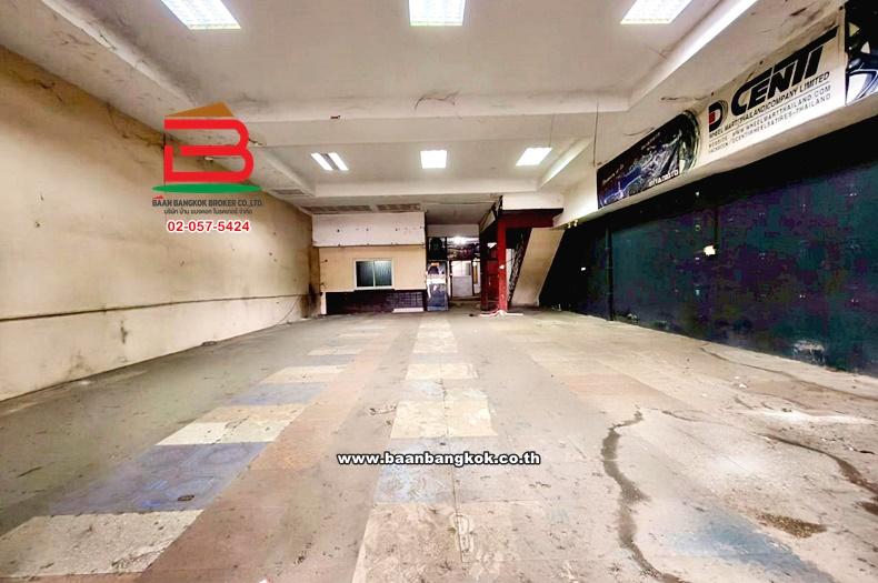 ที่ดินพร้อมสิ่งปลูกสร้าง เนื้อที่ 64.6 ตร.ว. ติดถนนเพชรเกษม ใกล้แยกปราณบุรี 2