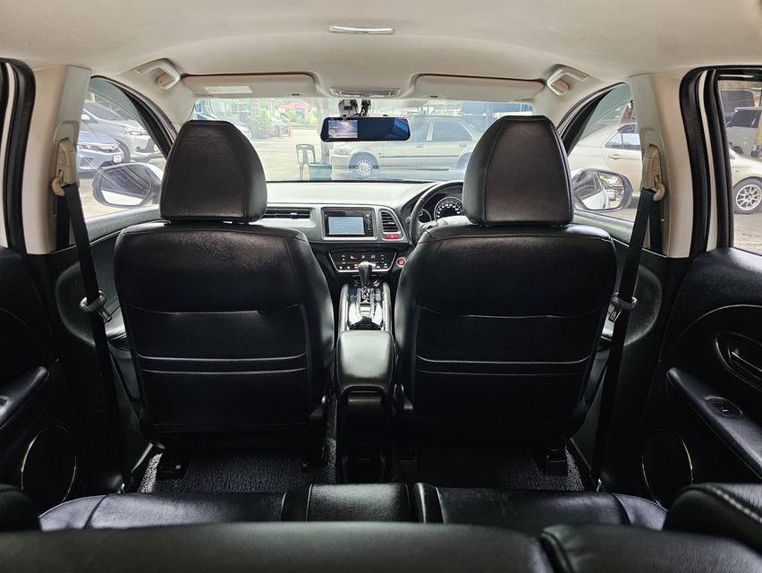 HONDA HR-V 1.8 E LIMITED CVT ปี 17 AT 11