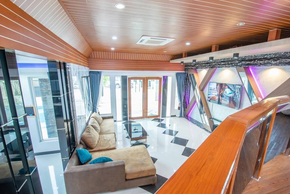 For rent pool villa Piam Mongkhon village 9