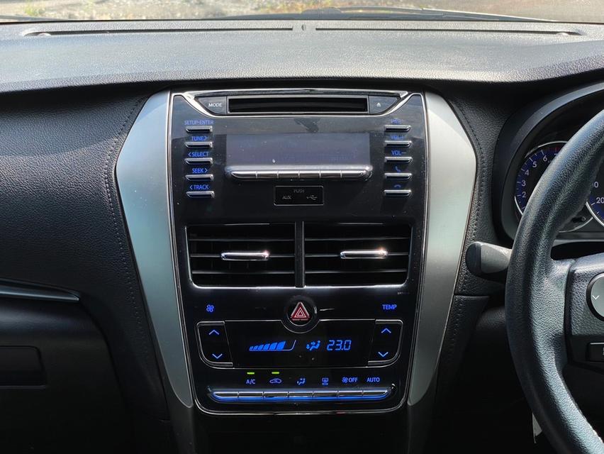 Toyota Yaris Ativ 1.2G CVT ปี2018 14