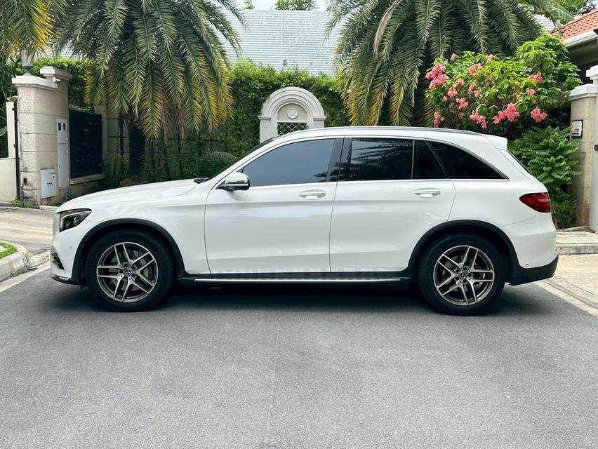 Mercedes Benz GLC250d AMG Dynamic 4MATIC (W253)2.2L Diesel Turbo 9G-Tronic Sunroof  6