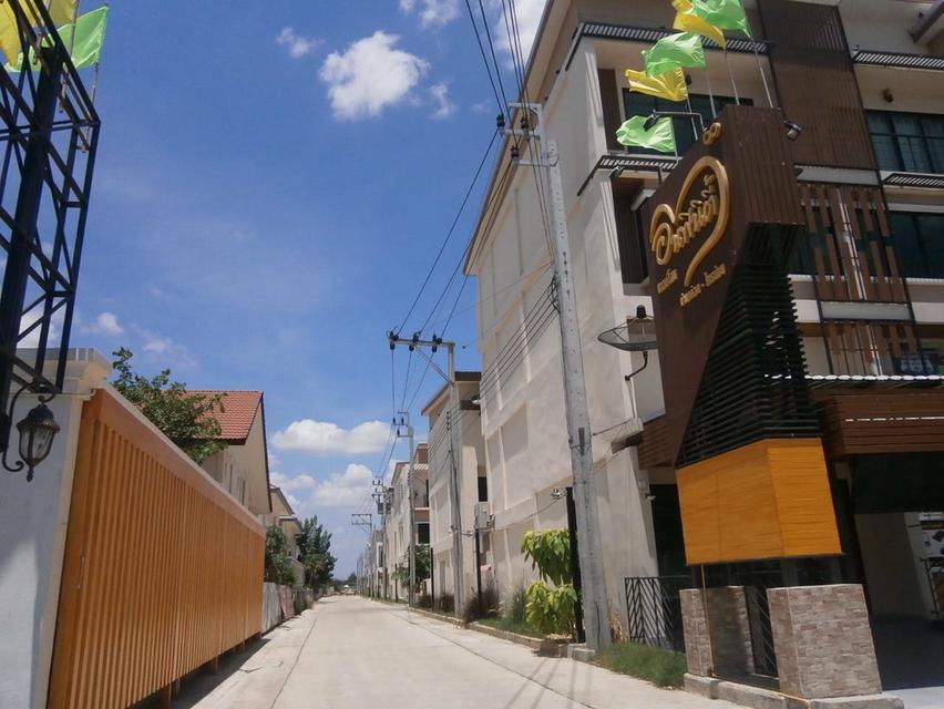 ขายทาวน์โฮม 3 ชั้น ในโครงการหมู่บ้านอินฟินิตี้ บางบัวทอง นนทบุรี 4