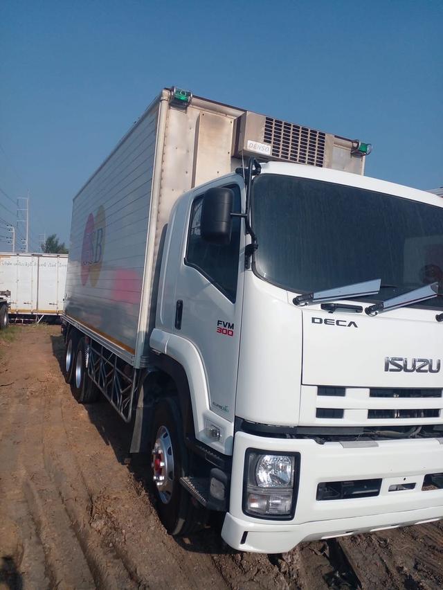 ขาย Isuzu FVM 300 Hp ปี 2015  2