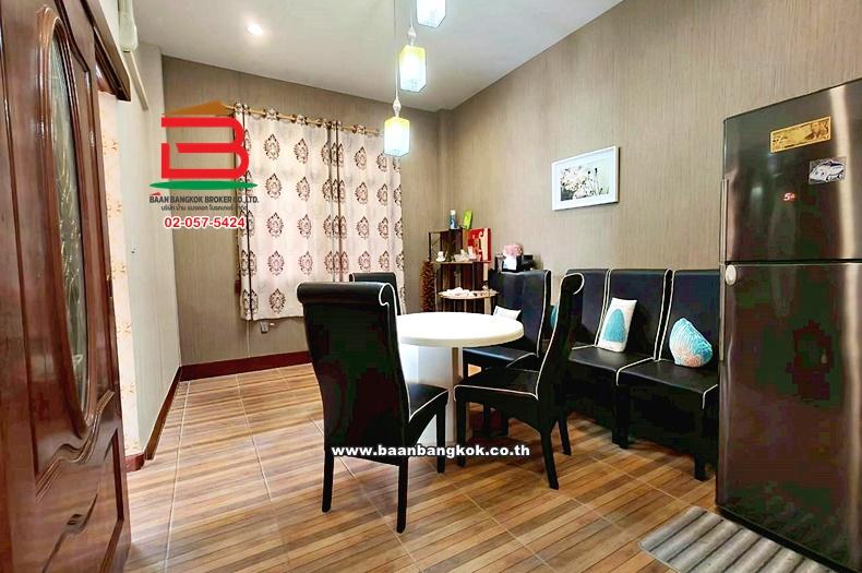 บ้านเดี่ยว เนื้อที่ 67.4 ตร.ว หมู่บ้านยาใจหนองโสน (ซอยเทศบาล 13) แยกปราณบุรี ถนนเพชรเกษม ตำบลเขาน้อย อำเภอปราณบุรี ประจวบคีรีขันธ์ 8