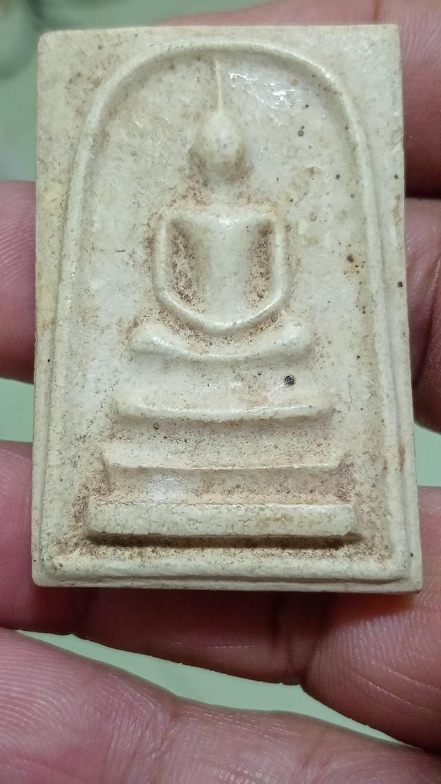 พระสมเด็จหลวงปู่บุดดา หลังรูปเหมือน 9