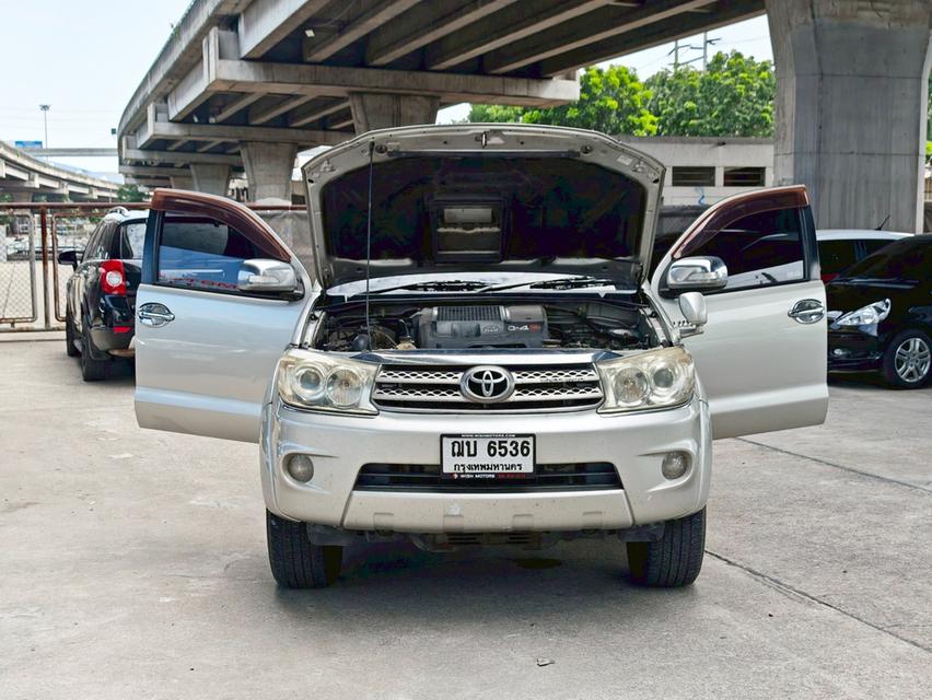 Toyota Fortuner 3.0 V 2WD AT ปี 2009 10