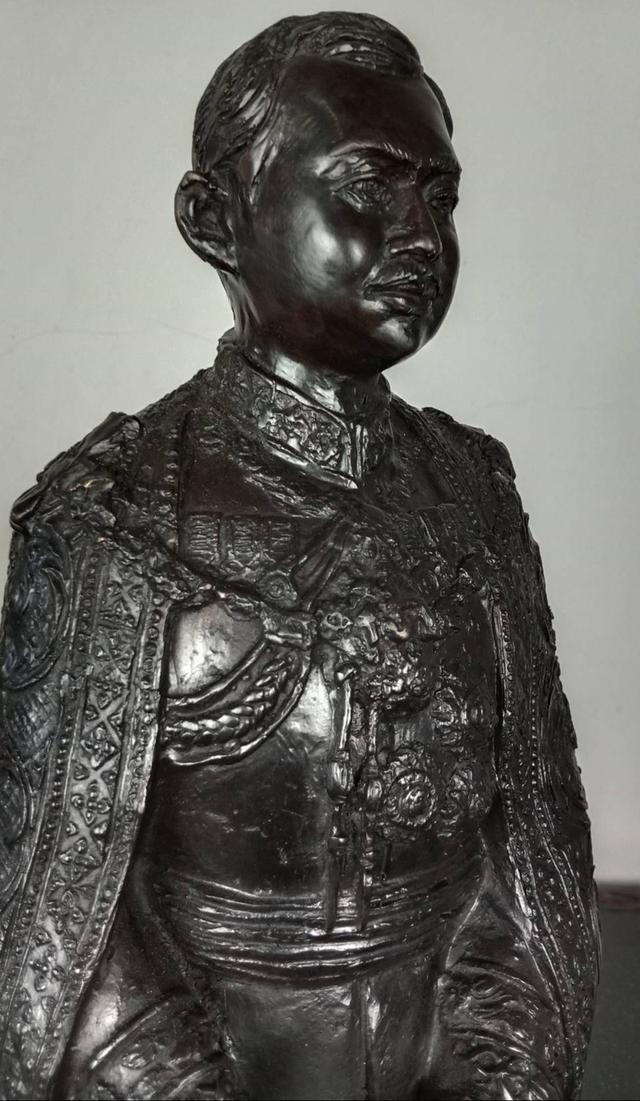 568.พระบรมรูปหล่อในหลวงรัชกาลที่ 7 พระบาทสมเด็จพระปรมินทรมหาประชาธิปก พระปกเกล้าเจ้าอยู่หัว 9