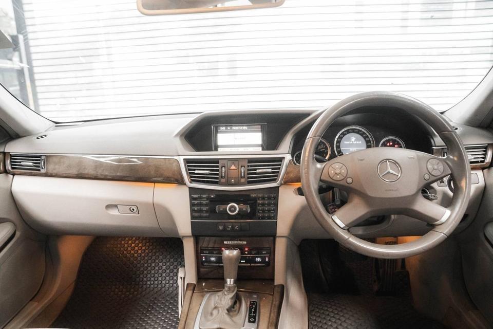 Benz E200 1.8 CGI BlueEFFICIENCY ELEGANCE W212 2011 รหัส 67GG9094 9