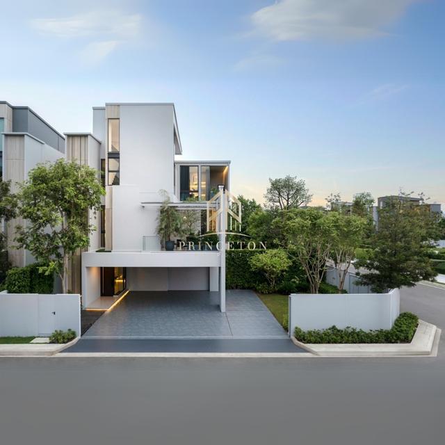 Luxury 3-Story House For Sale VIVE Bangna KM.13 2
