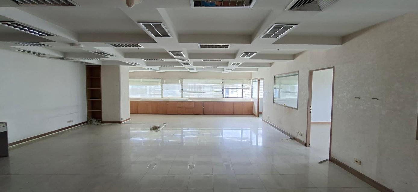 ขายสำนักงาน ตึกซีทีไอ ทาวเวอร์ 341 ตรม. ชั้น12   ใกล้ BTS อโศก MRT สุขุมวิท 4