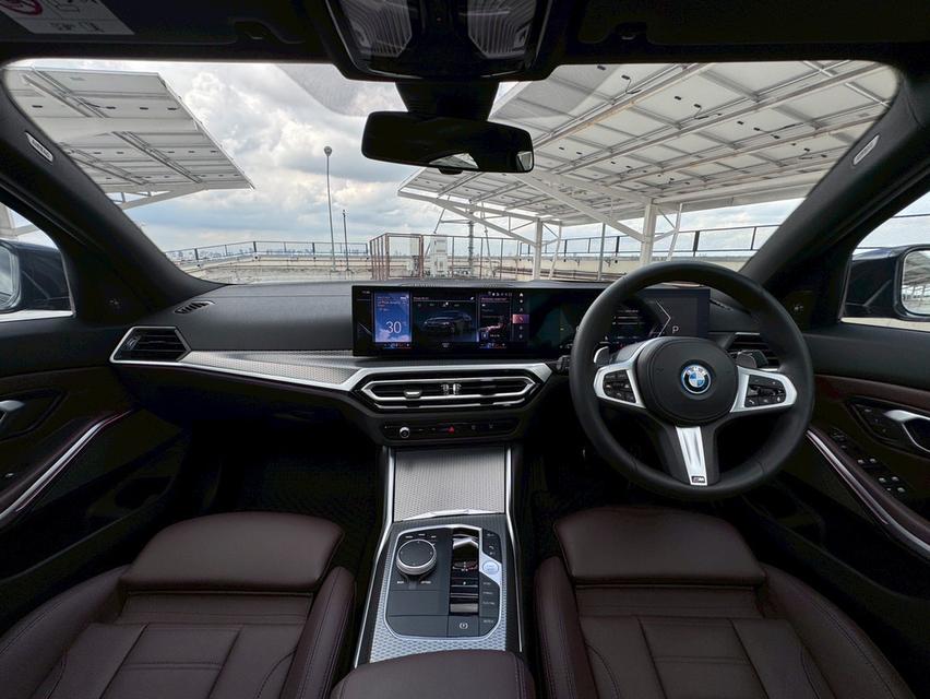 BMW 330e M Sport LCI ปี 2023 ไมล์ 40,xxx km 14