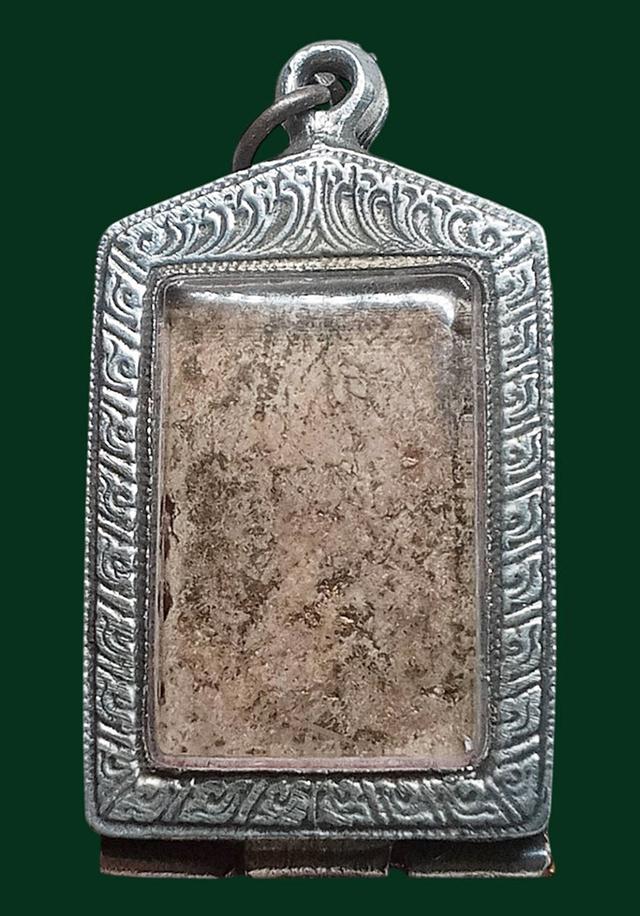 พระสมเด็จเก่าเลี่ยมกรอบเก่า