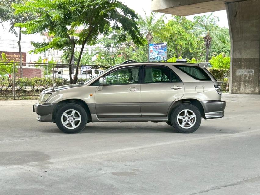 ขายรถ Toyota Harrier 3.0 FOUR ปี 2004 สีน้ำตาล เกียร์ออโต้ 7