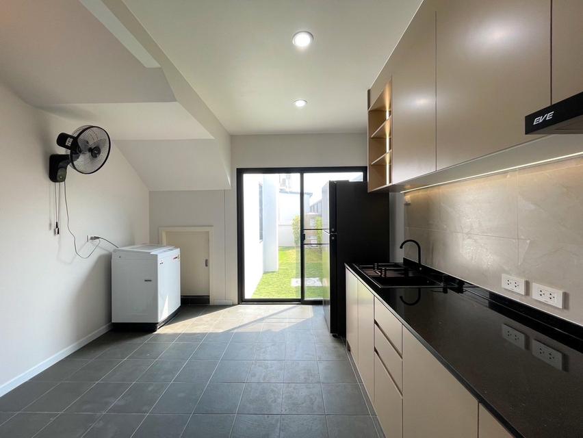 ให้เช่าบ้านเดี่ยว2 ชั้น โครงการ พิมนารา ศรีนครินทร์-บางนา อยู่ติดถนนหลัก 4 นาที ถึง เมกาบางนา 18