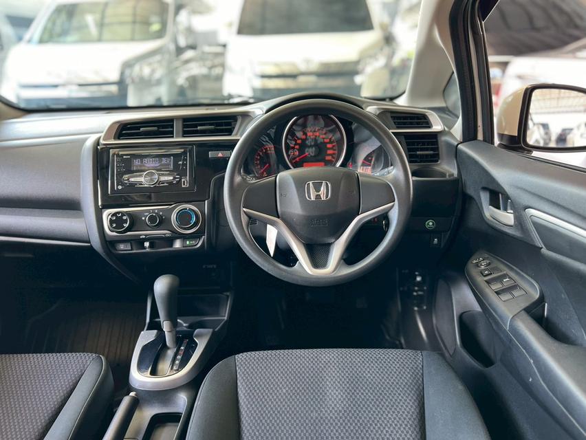 ปี 2020 HONDA JAZZ, 1.5 i-VTEC S โฉม ปี14-ปัจจุบันสีขาว เกียร์ออโต้ เครื่องเบนซิน มือเดียวป้ายแดง 9