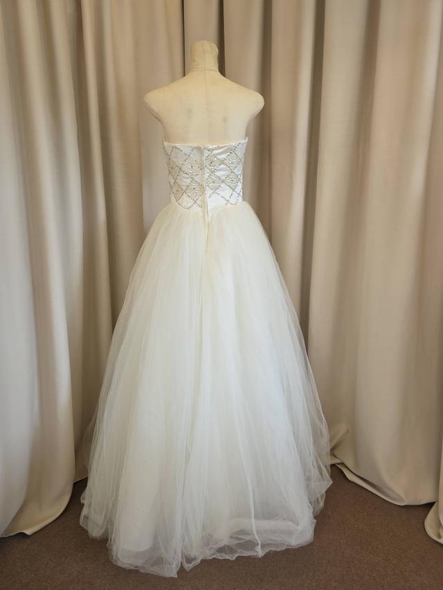 ชุดเจ้าสาว เดรสยาว มือสอง รูปที่ 3