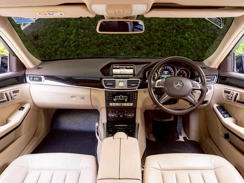 Mercedes-Benz E300 2.1 Exclusive Bluetec Hybrid (W212) ปี 2014 จด 2017 12