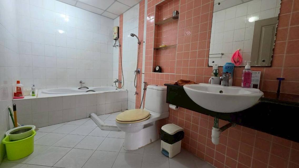 [ขายด่วน!] ทาวน์โฮม 4 ชั้น 24.2 ตรว. หมู่บ้านกลางเมือง พระราม 9-ลาดพร้าว ทำเลทอง ติดเลียบด่วน! เหมาะทั้งอยู่อาศัยและทำออฟฟิศ 14