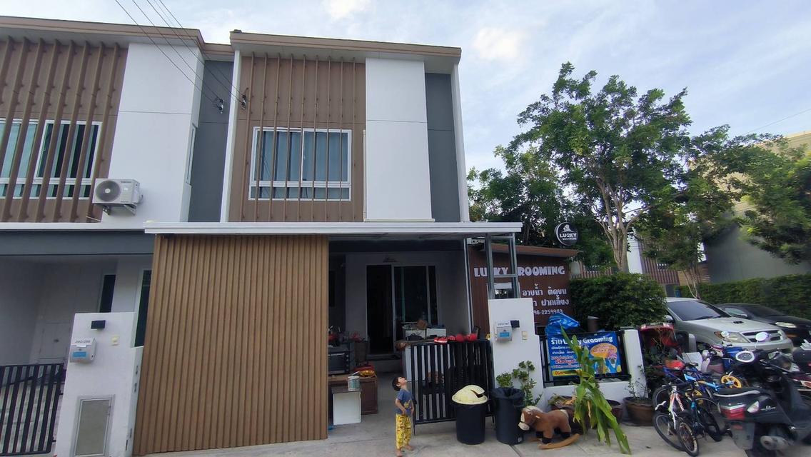 บ้านทาวน์เฮ้าส์2ชั้นAoonบางนากม.26 1