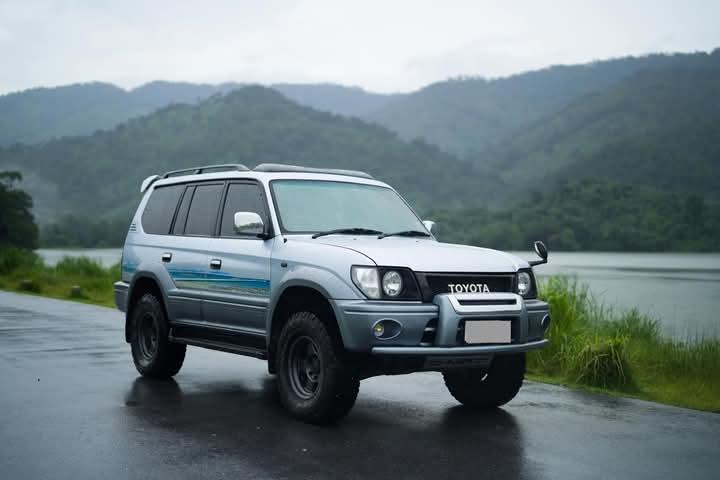 ขายด่วน Toyota Landcruiser Prado