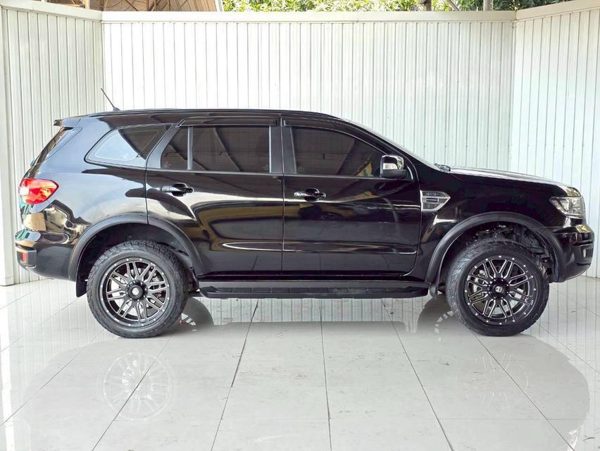 FORD EVEREST 2.0 TURBO TREND ปี 2022 จด 2023 สีดำ AT ขับ 2  โฉม ปี15-22 รถ Vat% รูปที่ 8