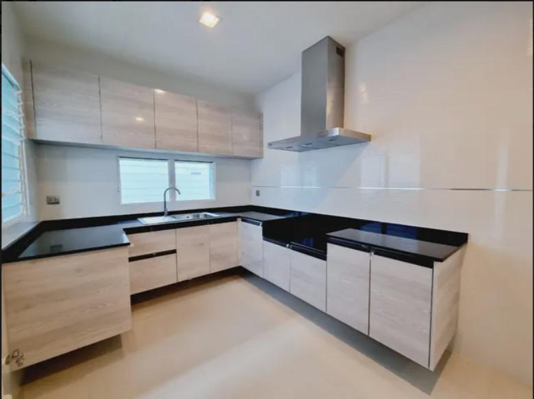 บ้านเชียงใหม่ หลังใกล้ทะเลสาป ในโครงการมัณฑนา Serene Lake