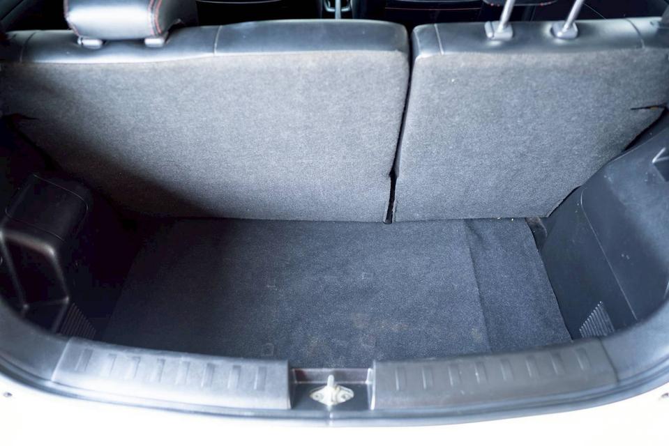 SUZUKI SWIFT 1.25 GL MT (AB/ABS) ปี 2015 สีขาว โฉม ปี12-18 (VAT) รูปที่ 9