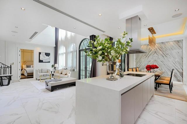 ขาย Pool Villa หรู 3 ชั้น The Boulevard Ekamai 22 สุขุมวิท 63 ขนาด 500 ตรม. 4 ห้องนอน แต่งหรู พร้อมลิฟท์ และสระว่ายน้ำส่ 4