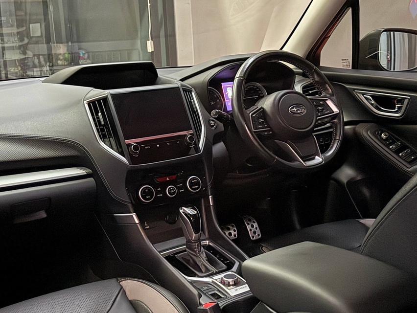 2022 SUBARU FORESTER 2.0ip รถมือเดียวออกป้ายแดง วิ่งน้อย เข้าศูนย์ทุกระยะ ไม่มีอุบัติเหตุครับ 12