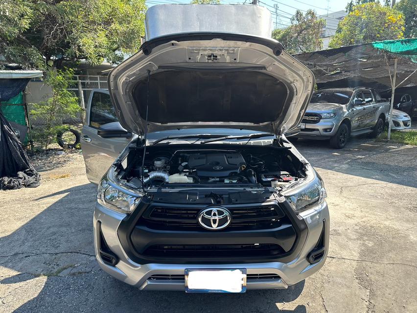 2020 TOYOTA HILUX REVO 2.4 ENTRY 8