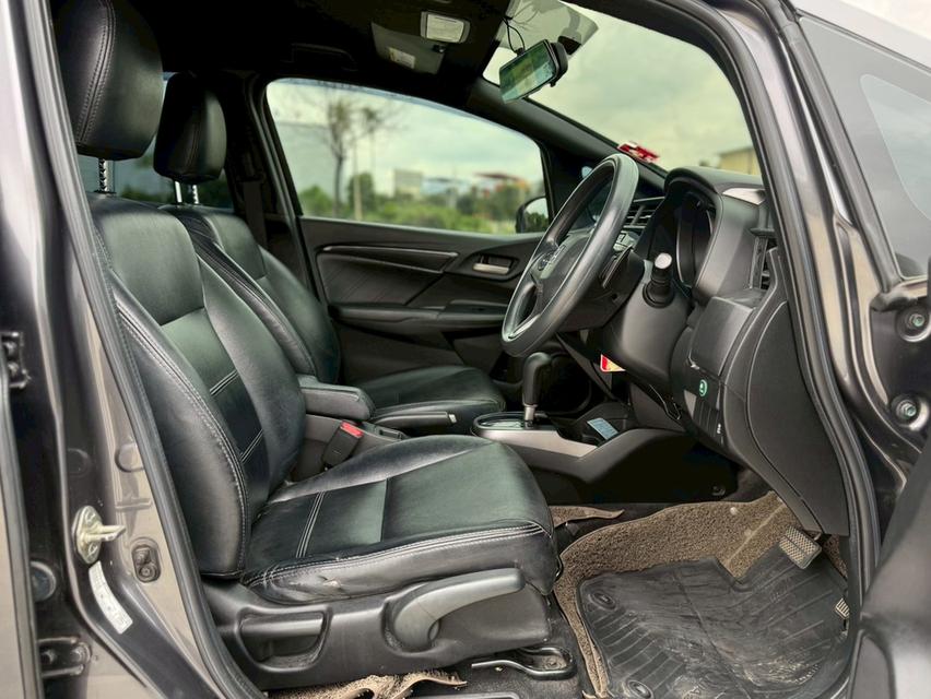 HONDA JAZZ GK 1.5 RS top (MNC) Y2017 สีเทา ออโต้ 11