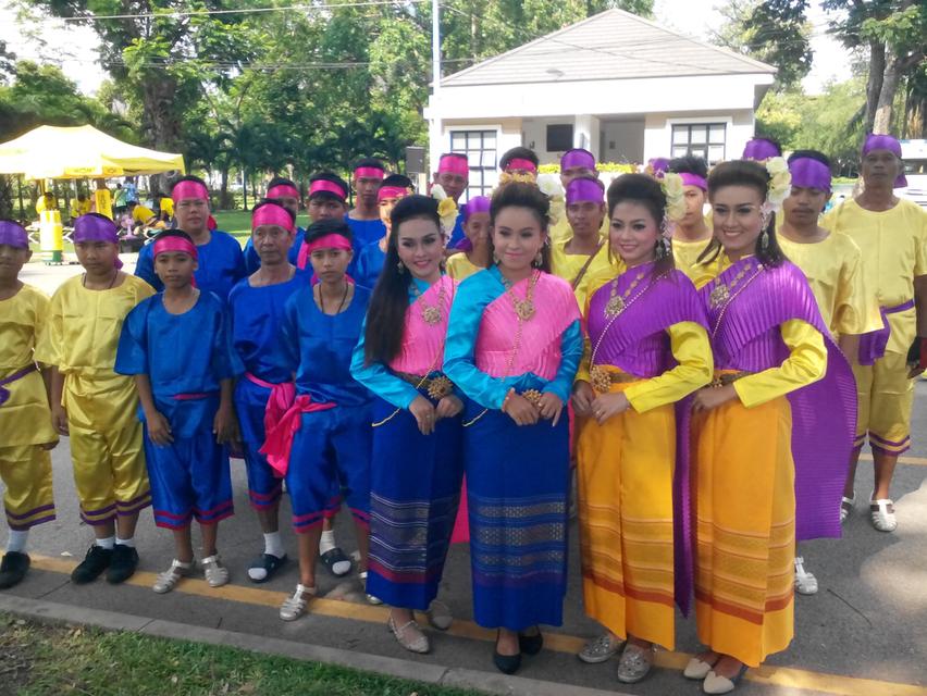 รับงานการแสดงวัฒนธรรมไทยพร้อมการแสดงโชว์ครบวงจร 9