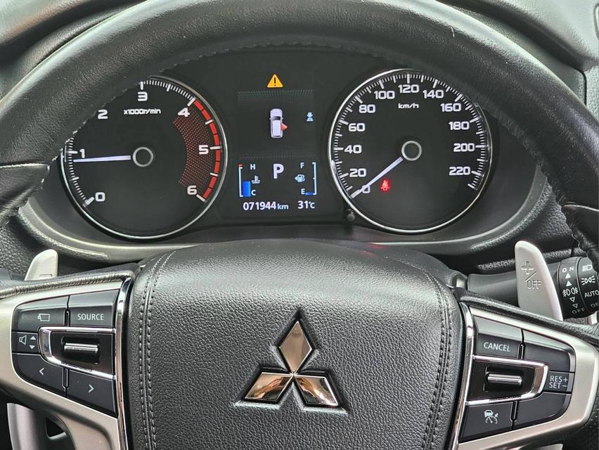 Mitsubishi Pajero 2.4GT ปี18 รูปที่ 9