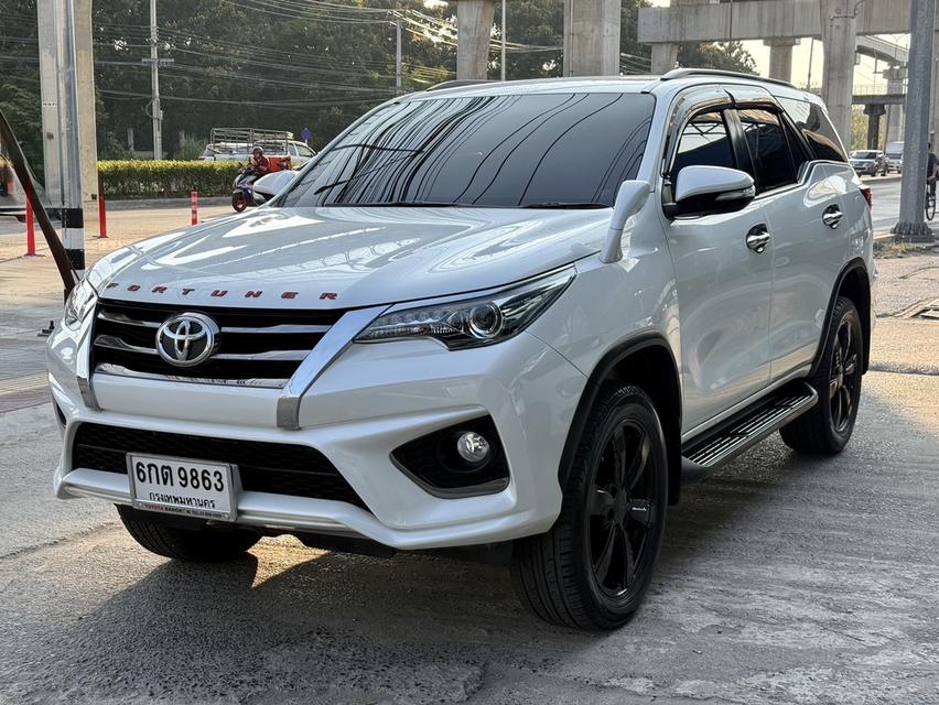 TOYOTA FORTUNER 2.8 TRD 2WD ปี2016