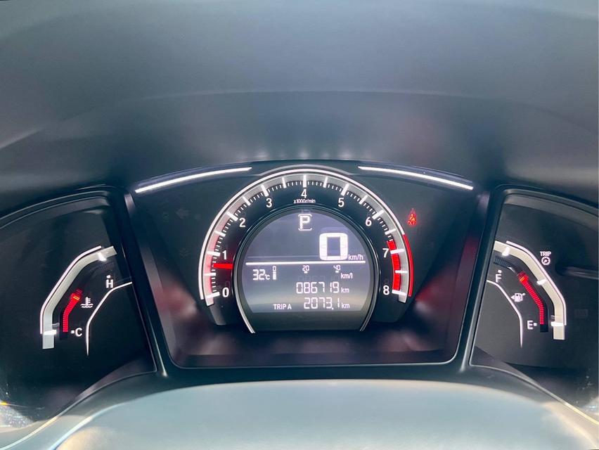 Honda Civic FC 1.8E ปี 2018  ผู้หญิงใช้ 86,700km 15