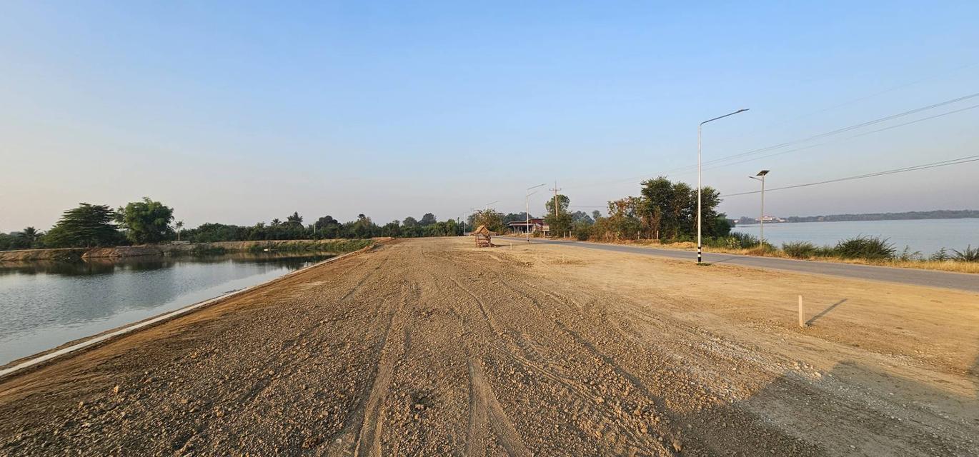 ขายที่ดินติดบึงน้ำใหญ่ บรรยากาศดีเหมือนอยู่ทะเล ใกล้กรุงเทพแค่ 1 ชม 7