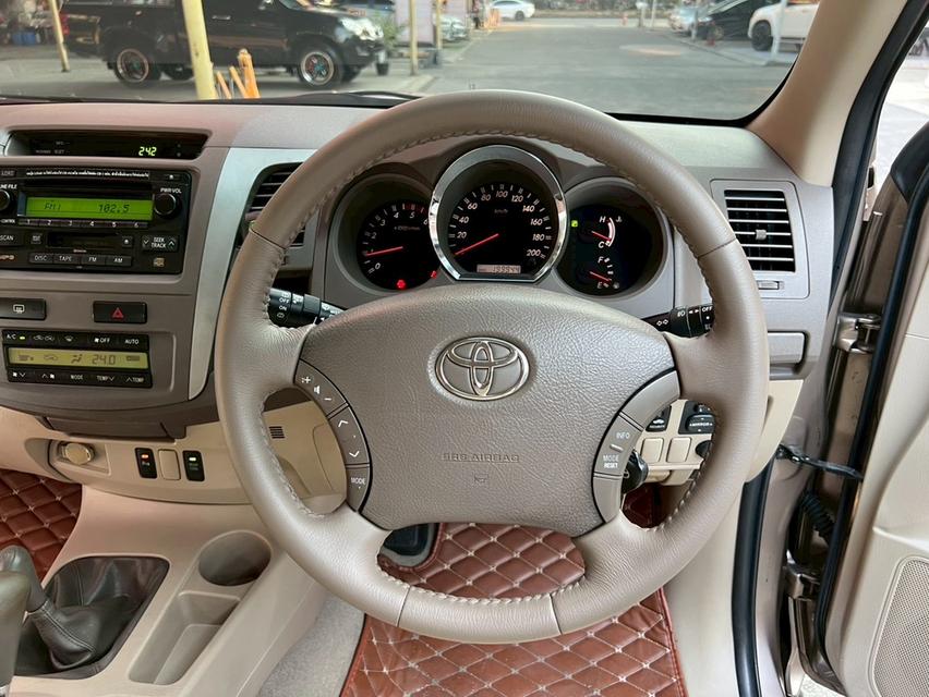 TOYOTA FORTUNER 3.0V A/T 4x4 ปี 2005 รถมือเดียว เลขไมล์น้อย สภาพสวยพร้อมใช้ เครื่อง/เกียร์/ช่วงล่างสมบูรณ์ รถสะอาด รูปที่ 10