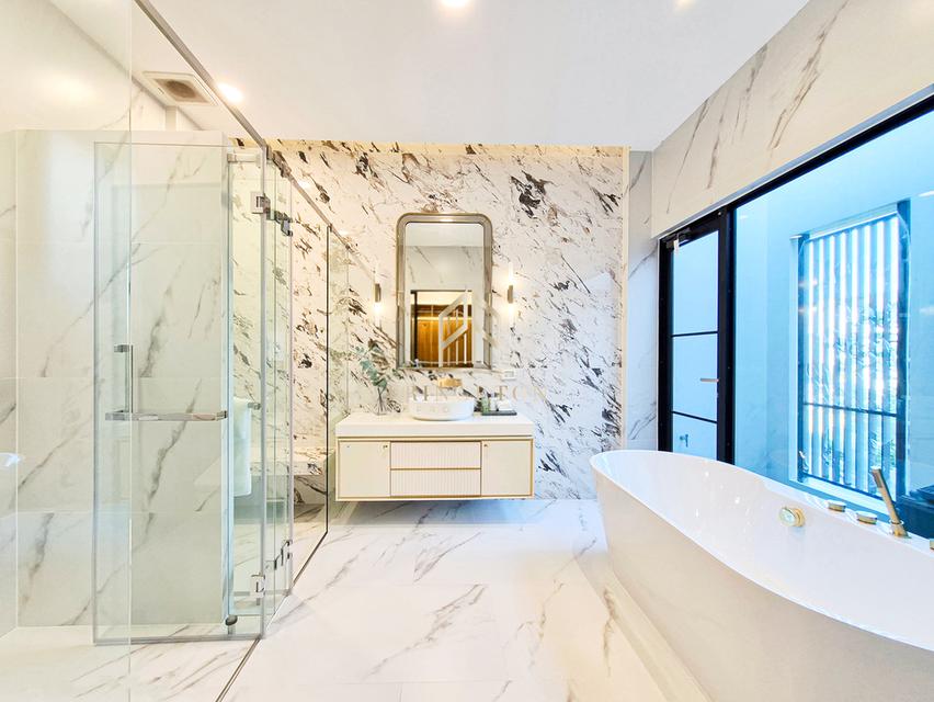 Luxury Show House for Sale Nantawan Rama 9 – New KrungthepKreetha 16