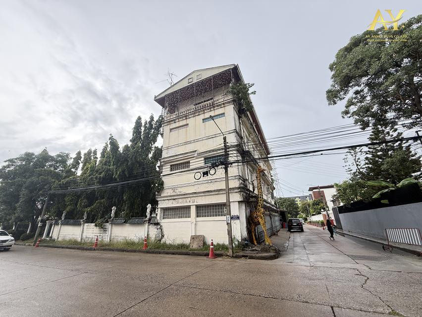 ขายที่ดินพร้อมบ้านเก่าแปลงหัวมุม #เกศินีวิลล์ (Kesinee Ville) 128 ตร.ว. ใกล้โรงเรียนนานาชาติ KIS เพียง 10 เมตร! 8