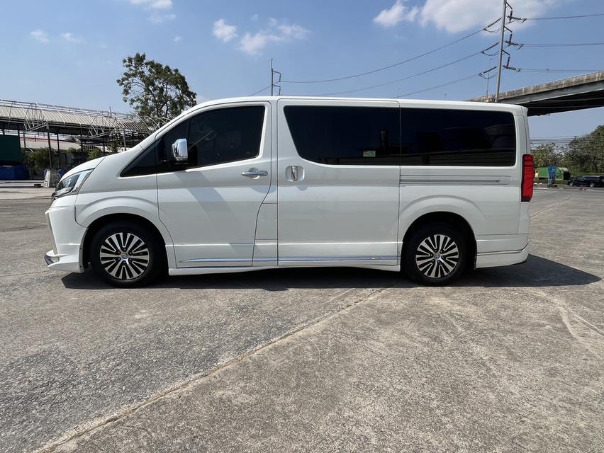 Toyota Majesty 2.8 Premium auto รถสวยตรงปก โทร. 0922639576 เอ๋ รูปย่อยที่ 2