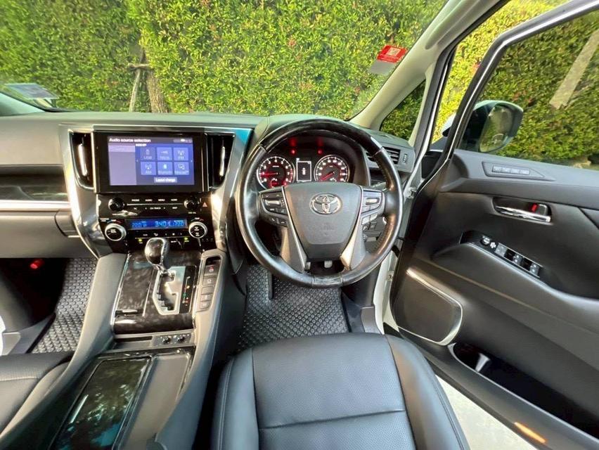 #TOYOTA #ALPHARD 2.5 SC package 2023 รถสวยสภาพป้ายแดง ไมล์น้อย เช็คศูนย์ทุกระยะ เจ้าของดูแลอย่างดี รูปที่ 9