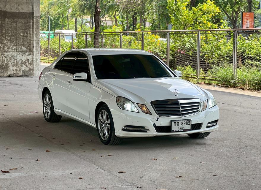 ขายรถ Benz E200 NGT W212 ปี 2013 สีขาว เกียร์ออโต้