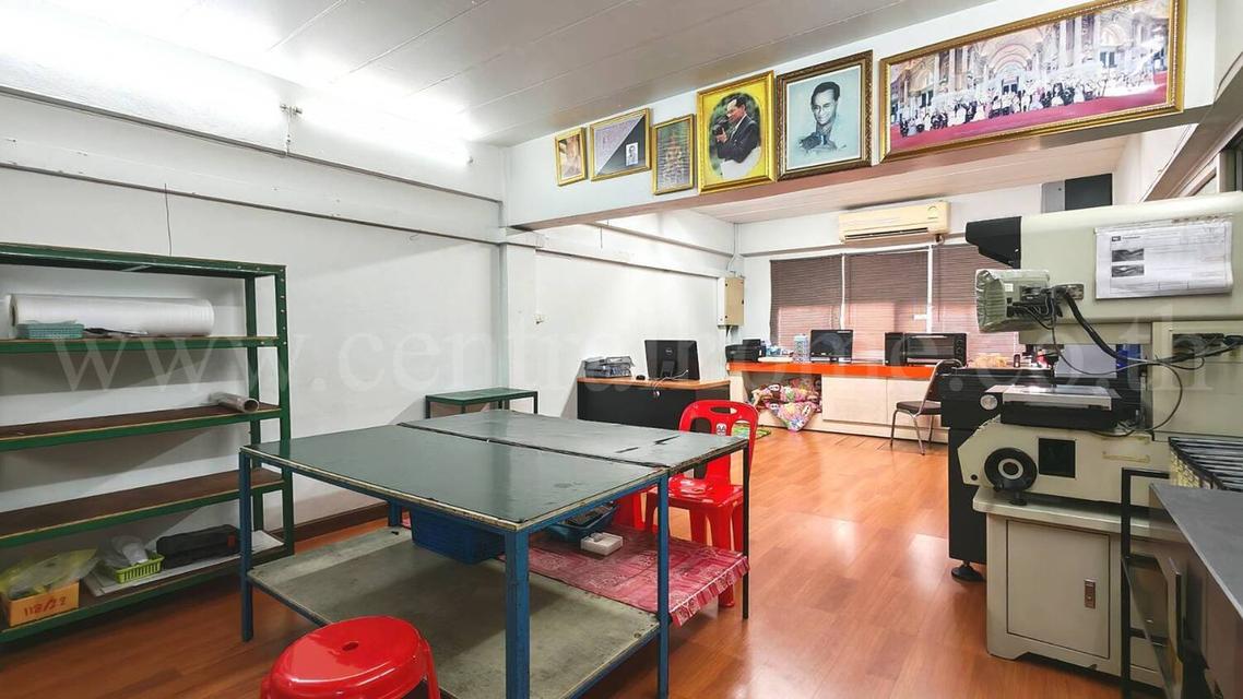 อาคารพาณิชย์ 4 ชั้นครึ่ง 2 คูหา ถนนพหลโยธิน (รังสิต - นวนคร) ใกล้ตลาดไท ถูกมาก 7