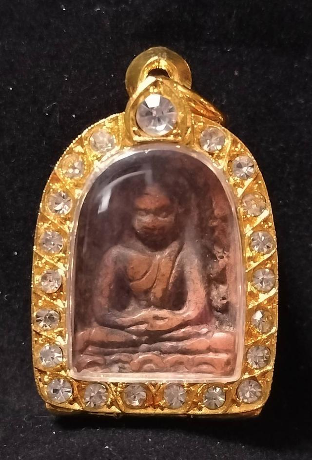 พระซุ้มกอพิมพ์ใหญ่ มีลายกนก