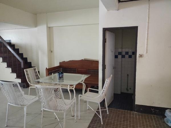 ขายด่วน! ทาวน์เฮ้าส์ เชียงใหม่ 3 ชั้น 3 ห้องนอน ทำเลดี ราคาพิเศษ เจ้าของขายเอง โทร 088-2852080 3