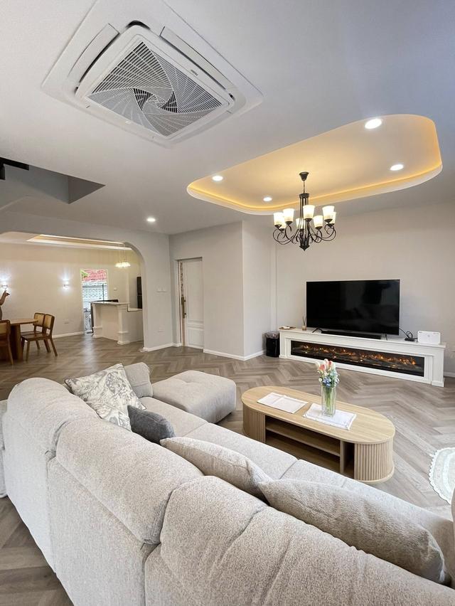 ขายบ้านใหม่ 2 ชั้น พัทยา - พรประภานิมิตร 13