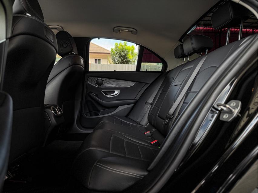 2019 BENZ C-CLASS, C300e AVANTGARDE 12