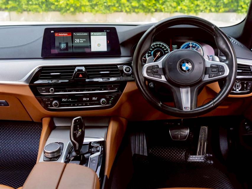 BMW 530e M Sport ปีจด 2019 ประกันเครื่องเกียร์3ปี /30,000 km. รูปที่ 14