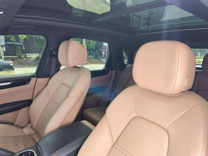 รหัสรถ KPV44 2023 Porsche Cayenne 3.0 E-Hybrid  13