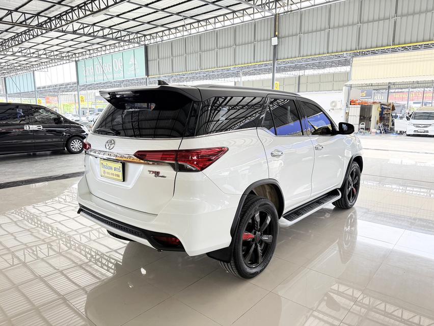  Toyota Fortuner 2.8 TRD Sportivo (ปี 2019) SUV AT - 2WD 18